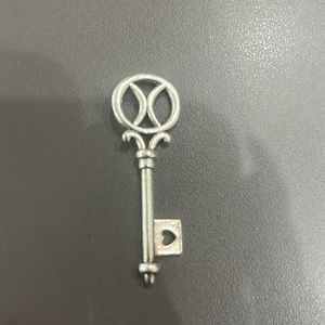 James Avery DISCONTINUED Key of Devotion pendant